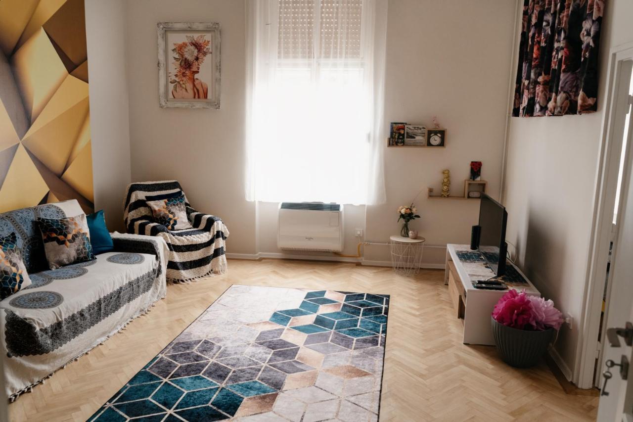 Fand Center Apartman Luxury Сегед Экстерьер фото